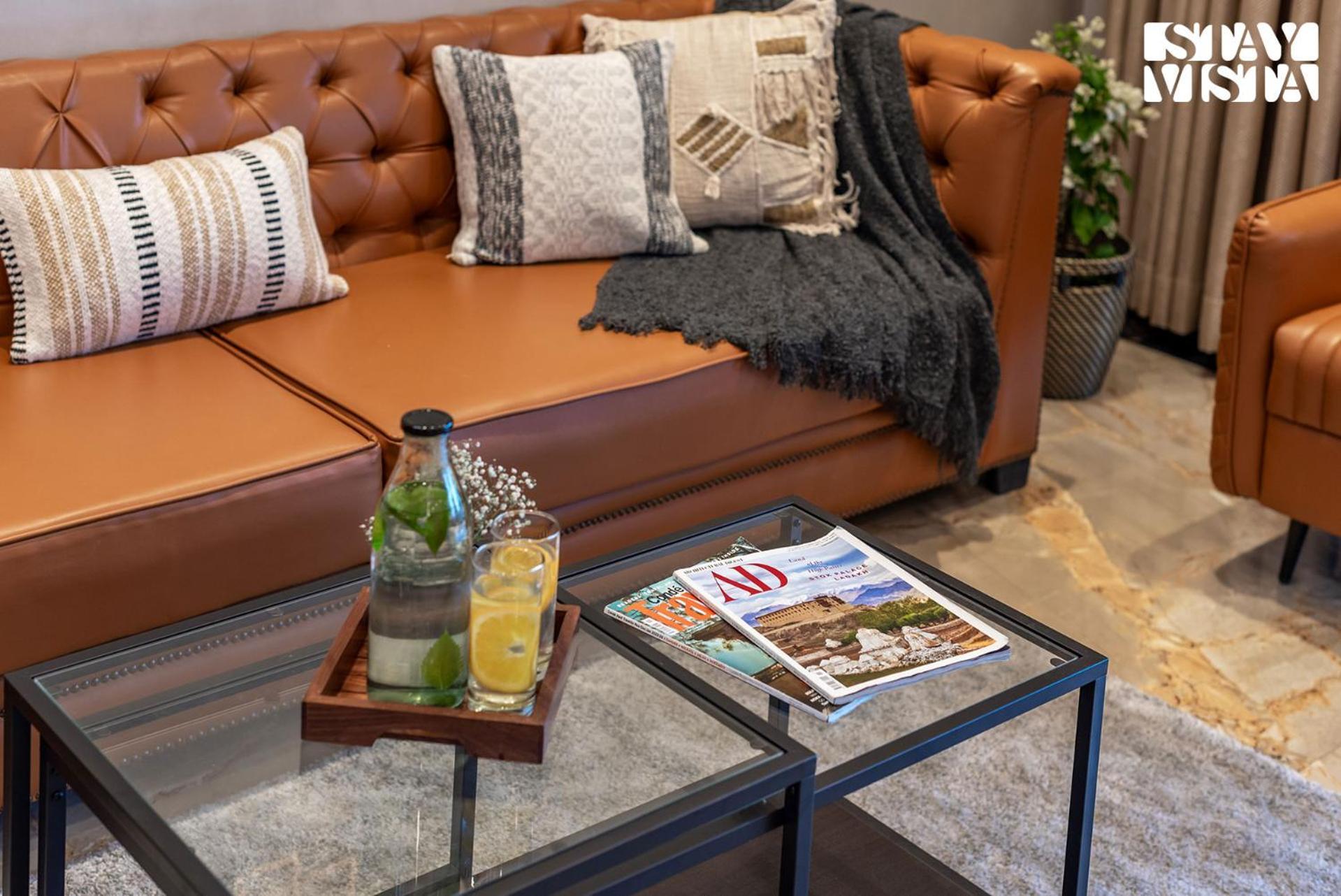 Stayvista At La Nirvana With Pool, Music Speaker & Indoor-Outdoor Game Lonavala Ngoại thất bức ảnh